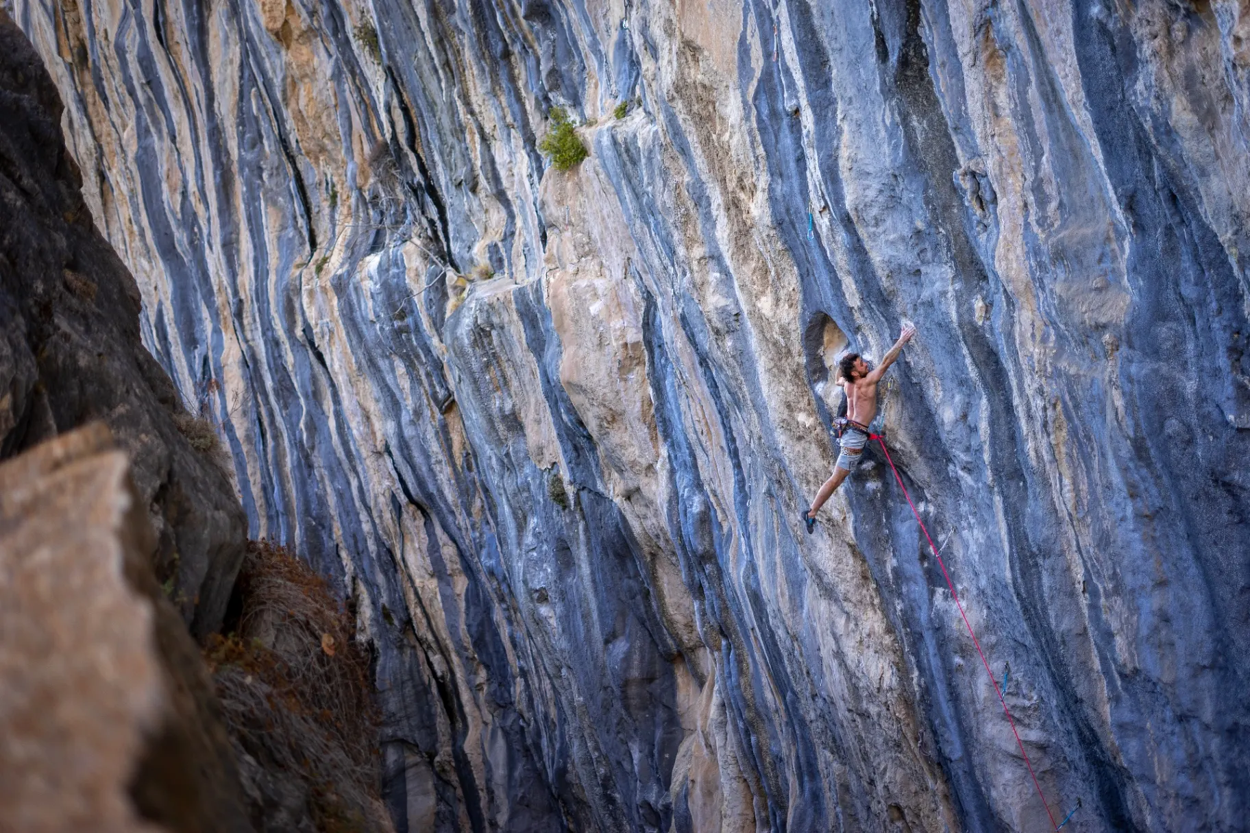 Online climbing coach Eder Lomba — performance and training coaching for climbers